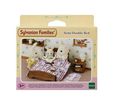 SYLVANIAN FAMILIES SEMI DOUBLE BED